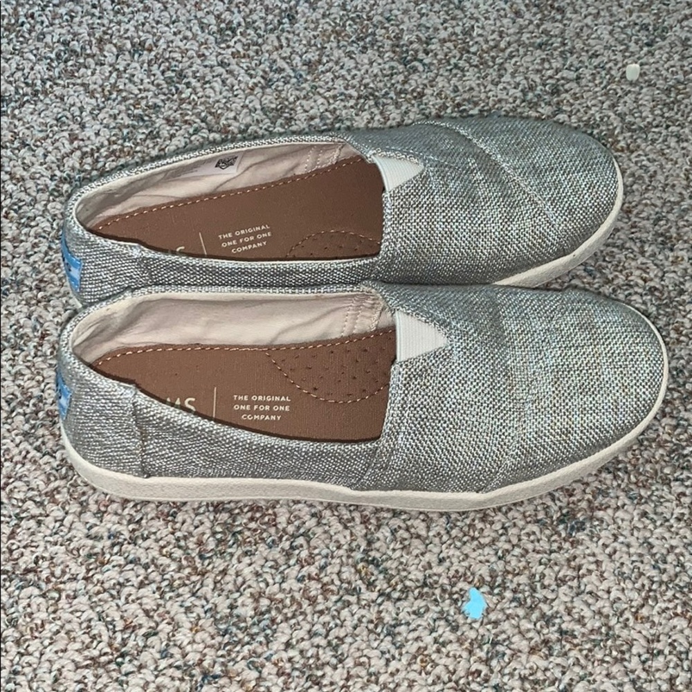 TOMS Shoes